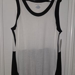 Black and White Sleeveless Top